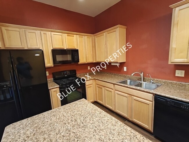 Building Photo - 2122 E Calle Arroyo Lindo