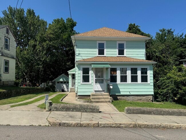 Building Photo - 22 Fairview Rd