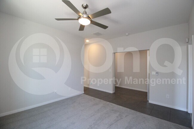 Building Photo - 3498 E Ravenswood Dr