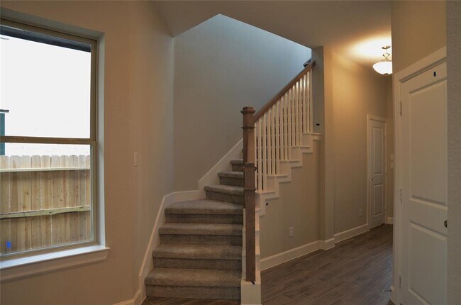 Building Photo - 23834 Pullin Market Dr