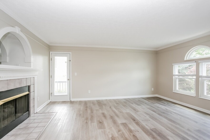Building Photo - 3873 Carlotta St