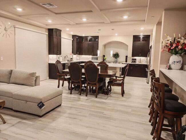 Building Photo - 6740 Stella Rosa Ct