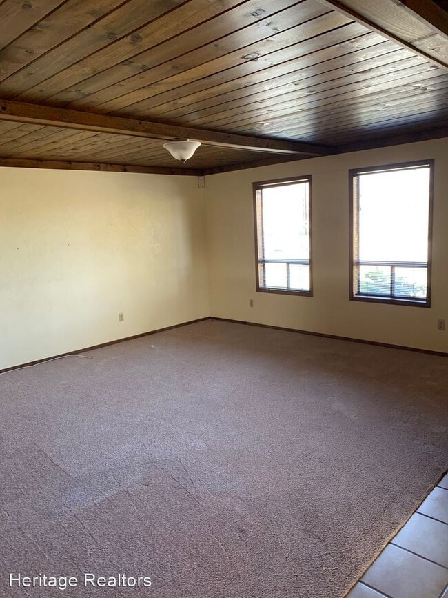 Building Photo - 3 br, 2 bath House - 379 W Deodar