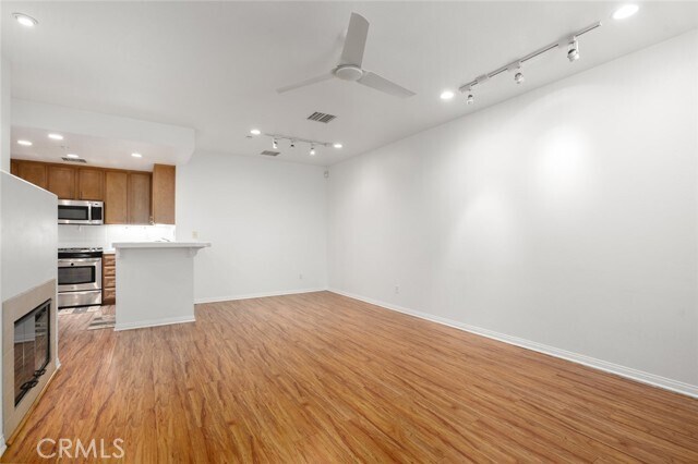 Building Photo - 127 Jadestone