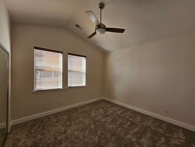 Building Photo - Beautiful Executive Home In Gated Community