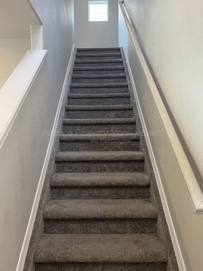 Building Photo - 8175 Talc Dr