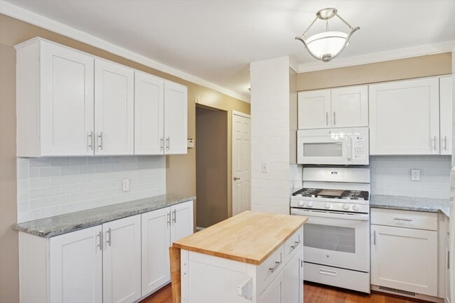 Building Photo - 4254 Halkirk Dr