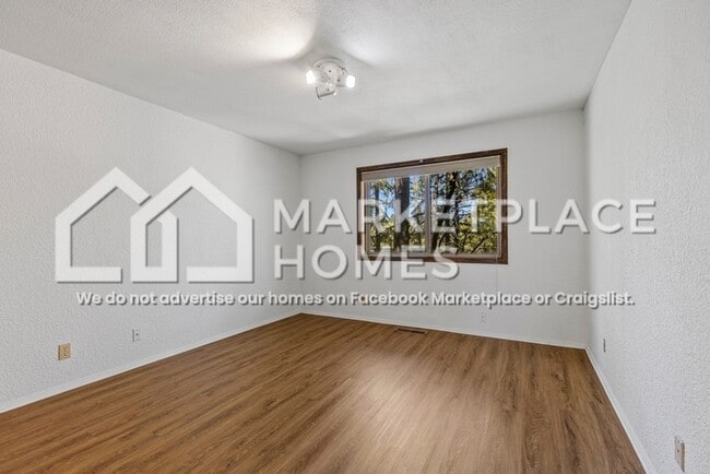 Building Photo - 2155 N Rio De Flag Dr