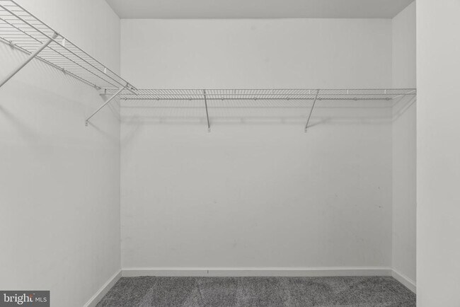 Building Photo - 9442 Adelaide Ln