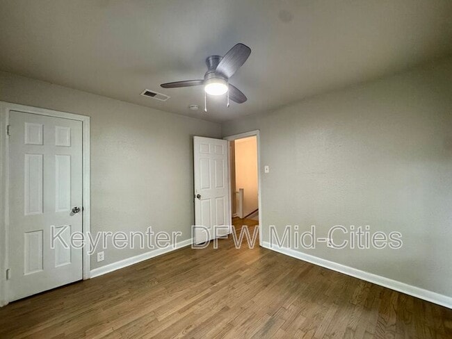 Building Photo - 311 N Oak Cliff Blvd