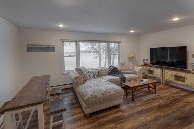 Building Photo - 36722 Birch Dr