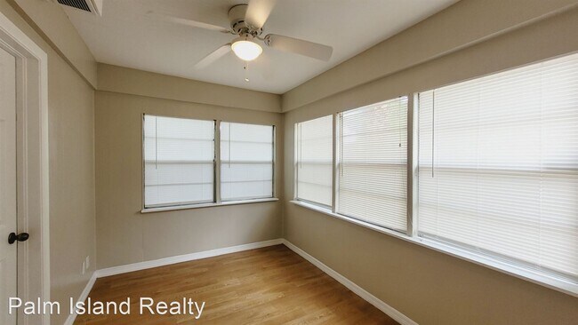 Building Photo - 3 br, 1 bath House - 800 28th St N