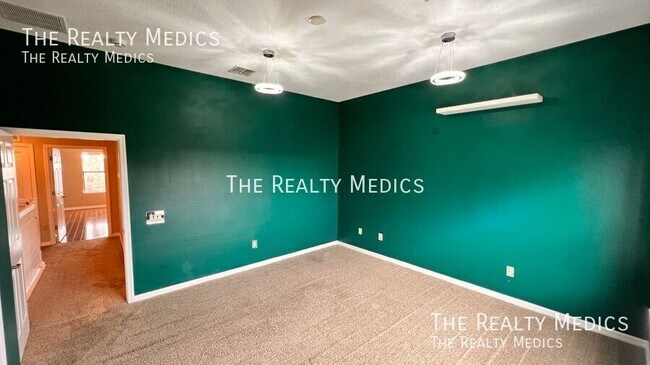 Building Photo - 3732 Avalon Park E Blvd