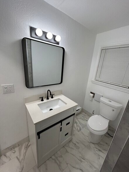 Building Photo - 10714 24th Ave NE