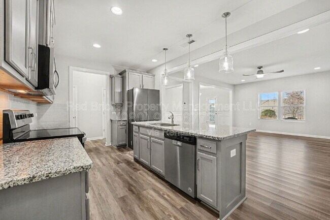 Building Photo - 5984 River Mdw Ct