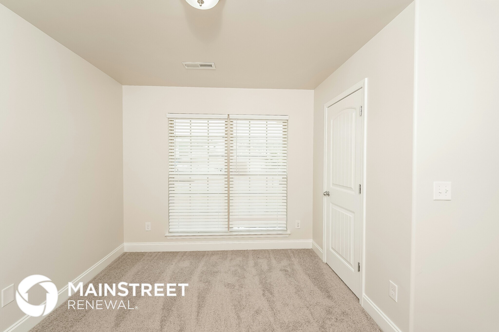 Building Photo - 980 Clover Ave