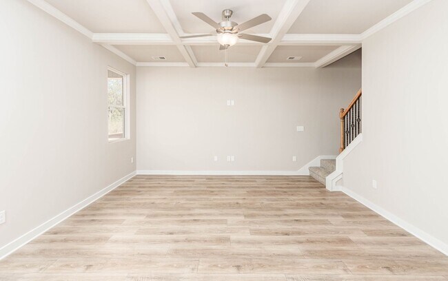 Building Photo - Beautiful 5 Bedroom, 2.5 Bath New Construc...