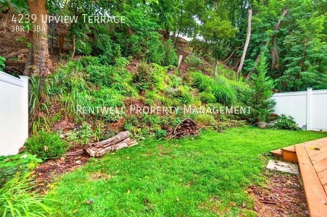 Building Photo - 4239 Upview Ter