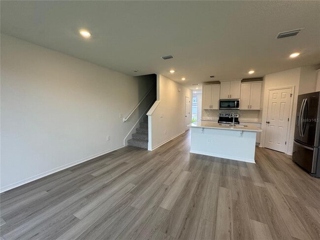 Building Photo - 16395 Bird of Paradise Ave