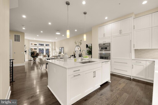 Building Photo - 153 Winsome Cir