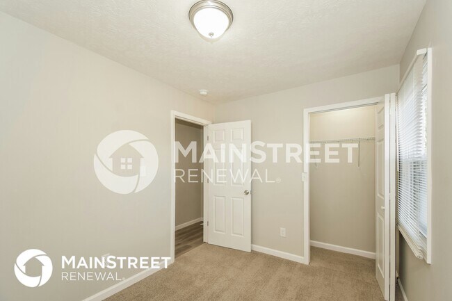 Building Photo - 3231 Macarthur Ln