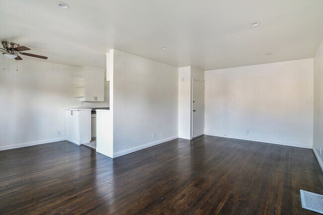 Interior Photo - ard712