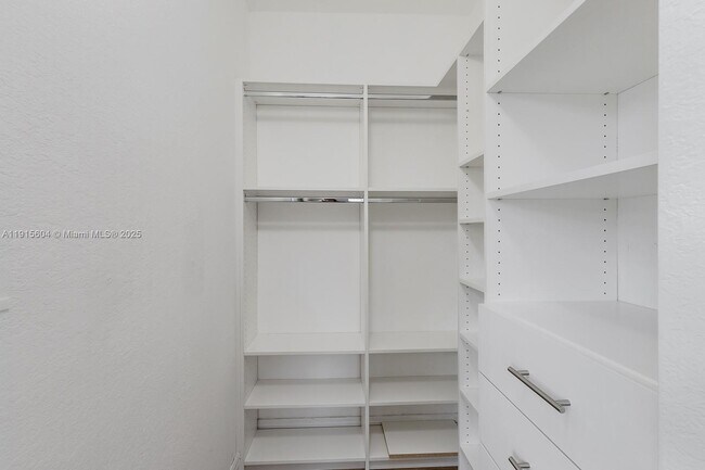 Building Photo - 8725 NW 102nd Ct