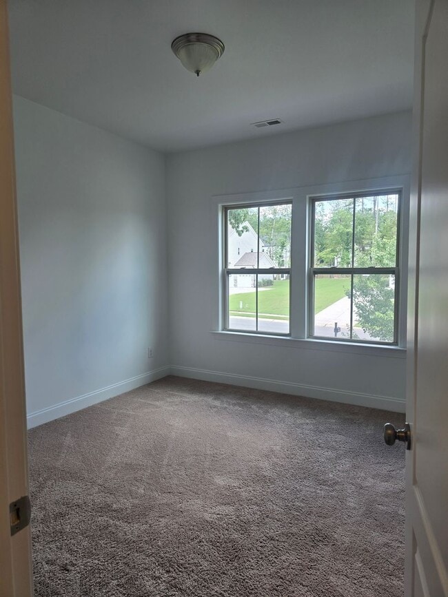 Building Photo - The Parks at Meadowview