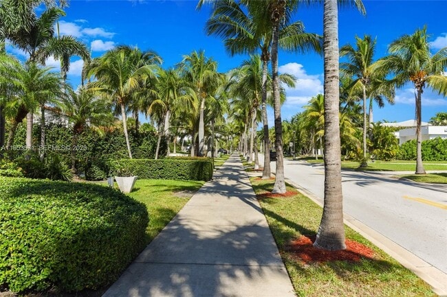 Building Photo - 674 Ocean Blvd