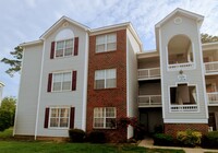 Building Photo - The Crossings at Morganton - Two weeks fre...