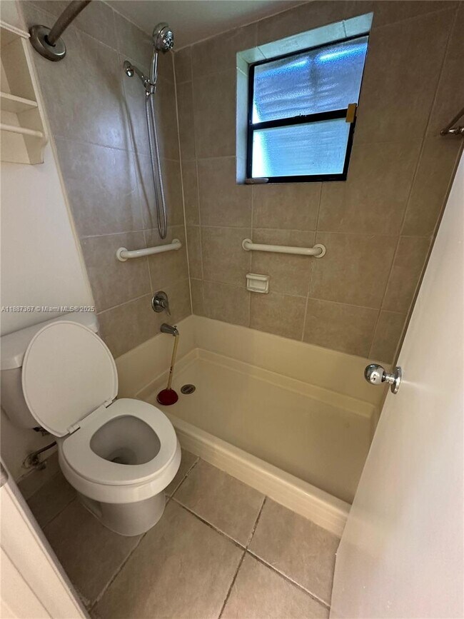 Building Photo - 7955 SW 86th St