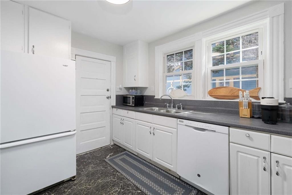 Building Photo - 58 Gibbs Ave