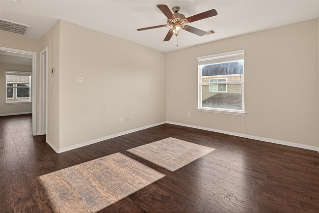 Building Photo - 24914 Diamond Ranch Dr