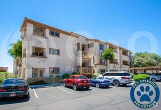 Building Photo - 2550 E River Rd