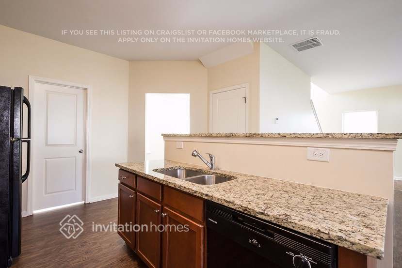 Building Photo - 4263 Violet Way Ct