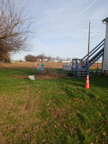 Primary Photo - 35 Hartman Bridge Rd