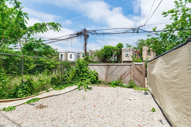 Building Photo - 5111 Willows Ave