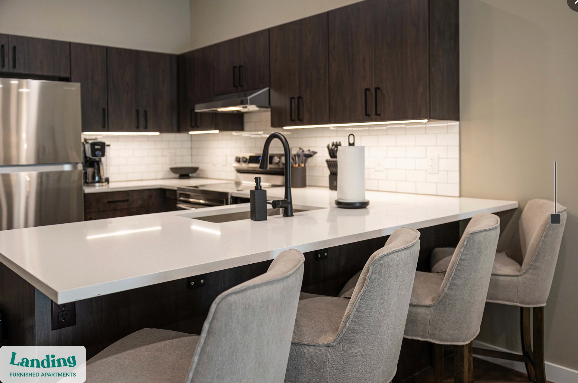 Building Photo - 1364 E Battlefield Rd