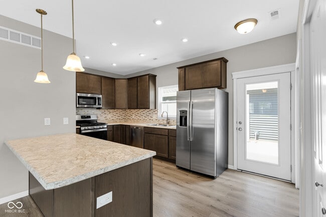 Building Photo - 3516 Thomas Jefferson St