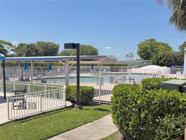 Building Photo - 8581 NW 17th St