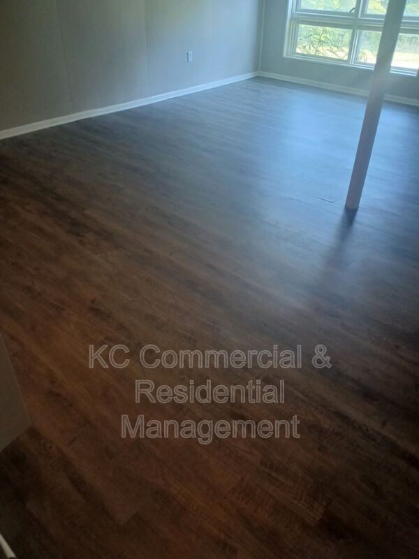 Building Photo - 9211 E 50th Terrace