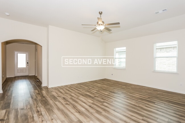 Building Photo - 108 Son Martin PL