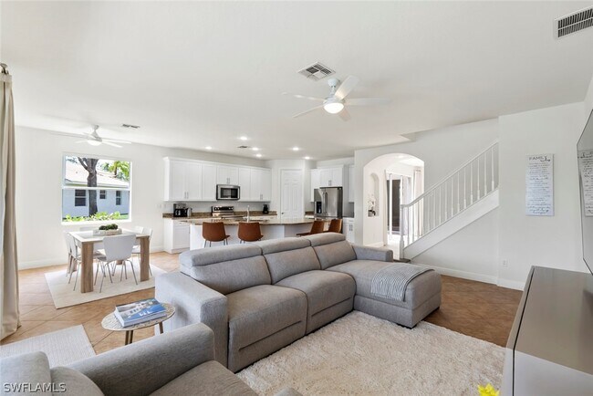 Building Photo - 12730 Aviano Dr