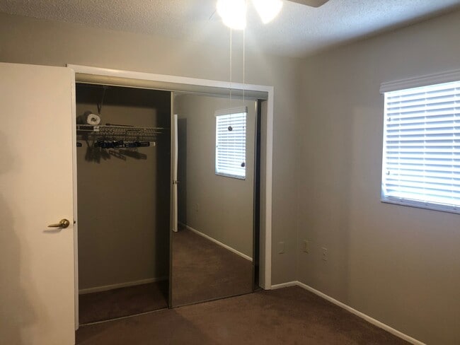 Building Photo - 4008 El Merita Ct
