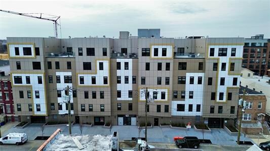 Building Photo - 187 Culver Ave