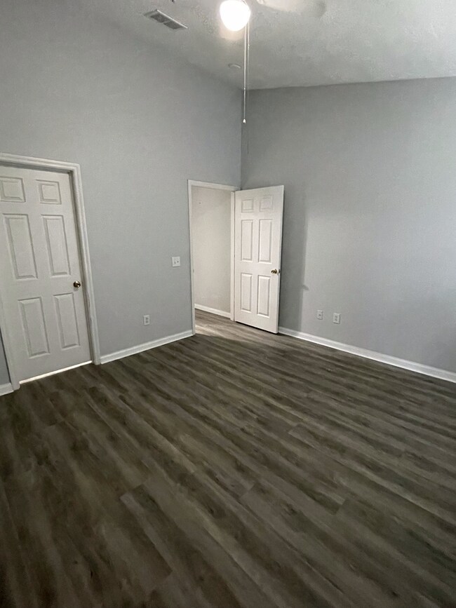 Building Photo - COMING OCTOBER! Courtney Landings - Highly...
