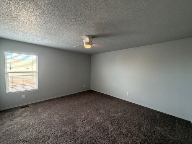 Building Photo - 3 Bedroom New Build Town Home in Mesa Del Sol Near Netflix Studios!