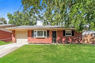 Building Photo - 2950 Aries Ct