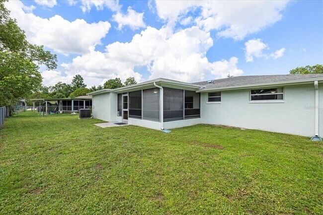 Building Photo - 7751 Cherrytree Ln