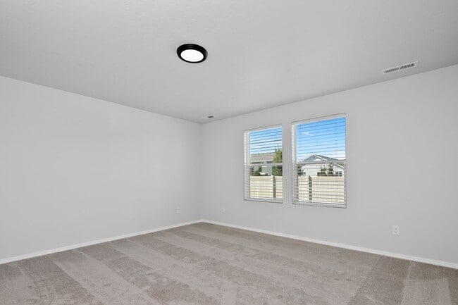 Building Photo - $200.00 Move in Special for September / Oc...
